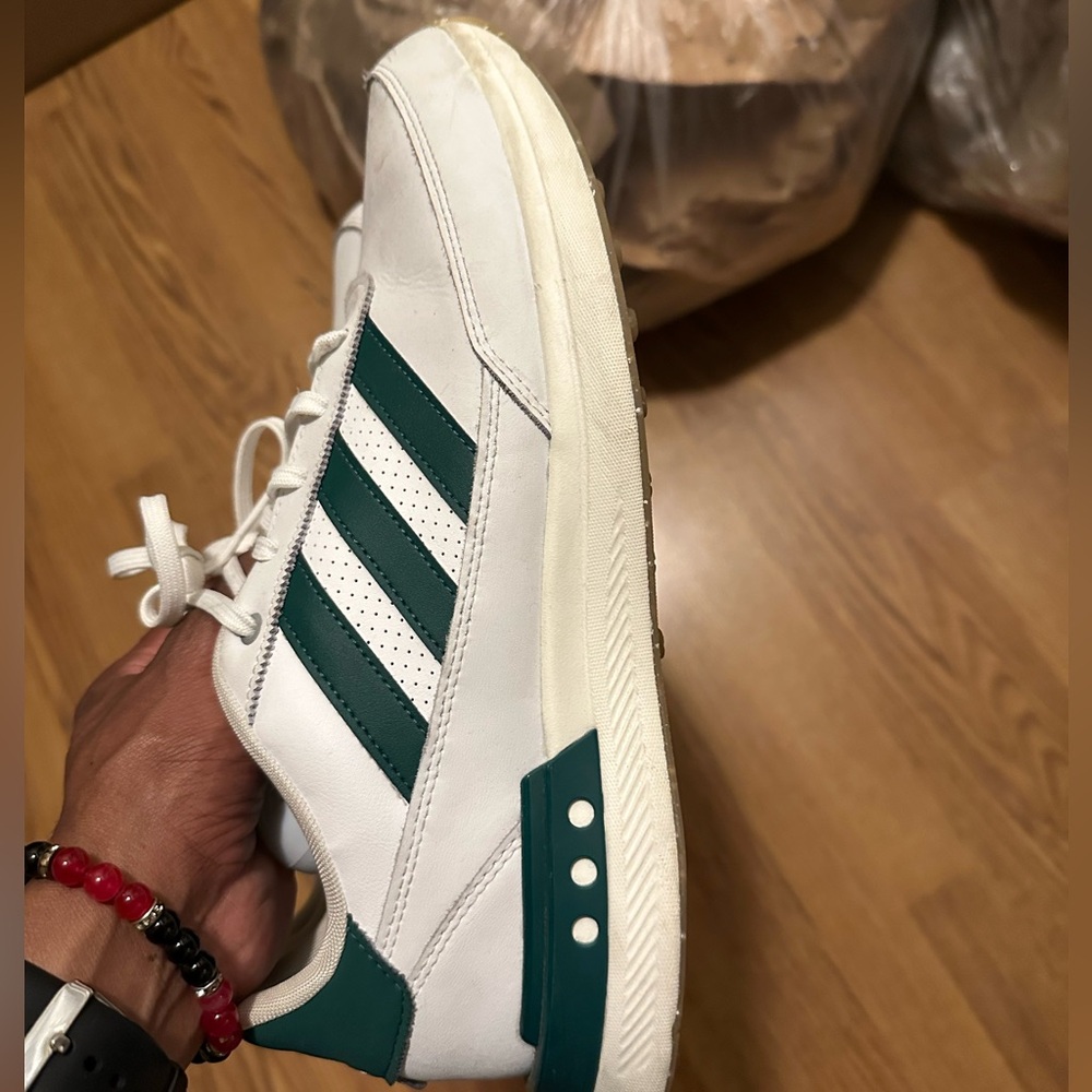 S2G SPIKELESS LEATHER 24 GOLF SHOES